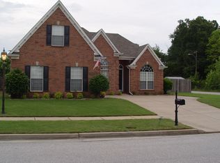 8602 Griffin Park Dr, Cordova, TN 38018