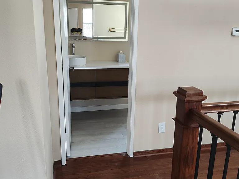 Catwalk - Toward Hall Bathroom