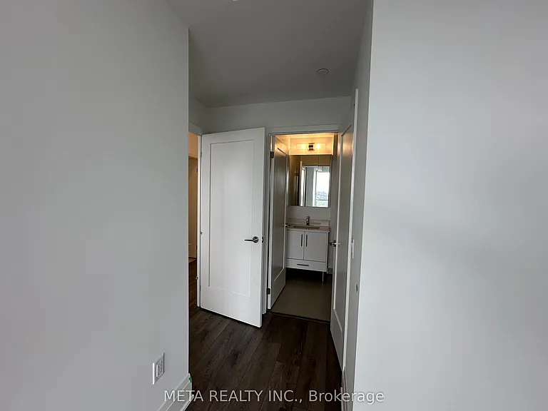 105 Oneida Cres #2710 — Photo 21