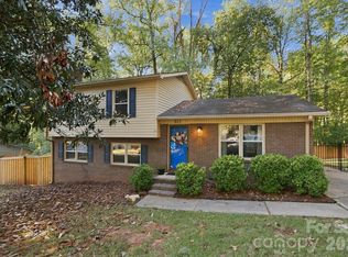 613 Lynn St, Waxhaw, NC 28173