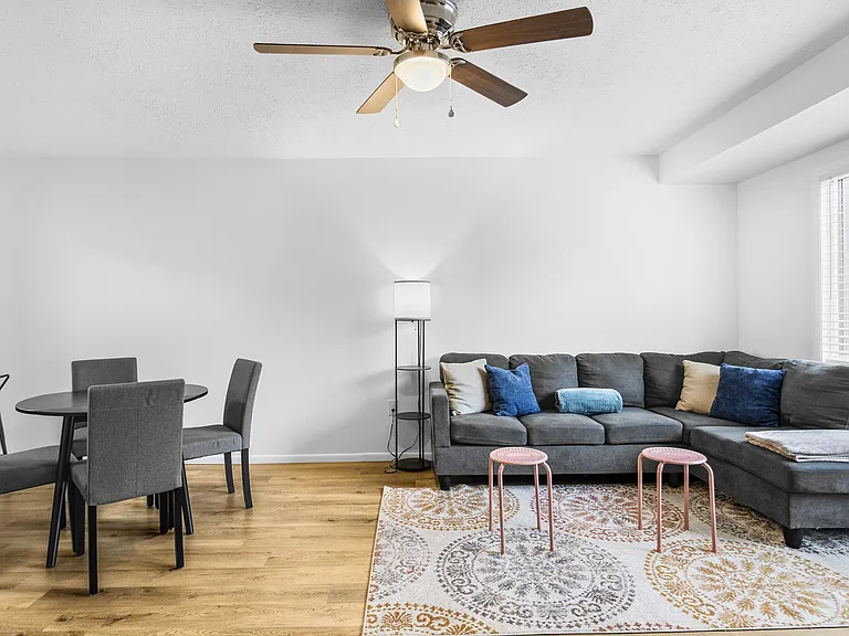280 Randolph St — Photo 11