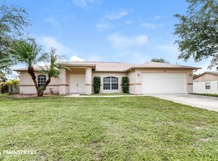 8093 Harrisburg Dr, Fort Myers, FL 33967