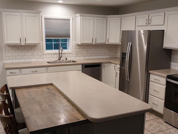 4th image of 486 Dogwood Dr