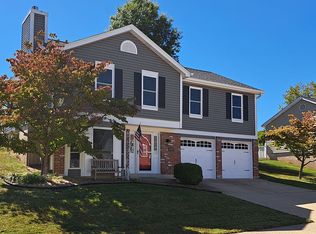 2824 Fox Run Rdg, Arnold, MO 63010