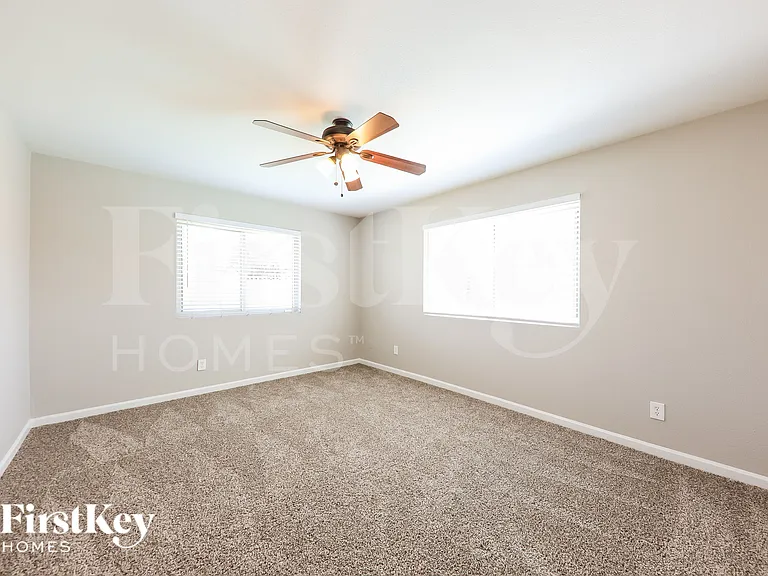 4149 W Shangri La Rd — Photo 9