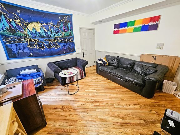 3rd image of 2416 W Bryn Mawr Ave APT 1