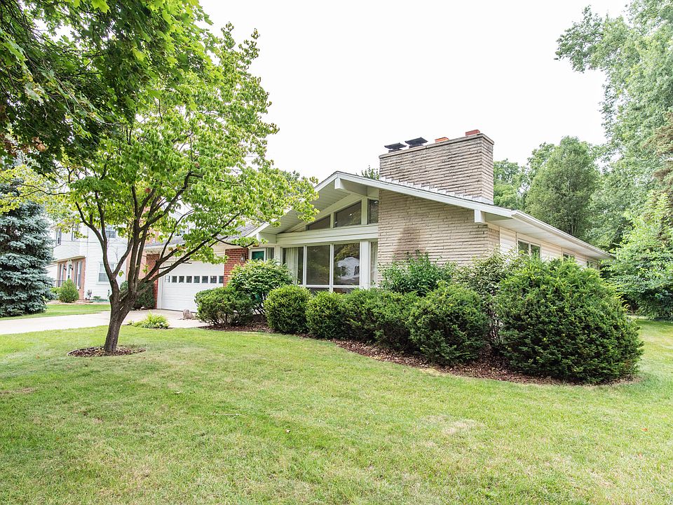 1st image of 3719 Middlebury Dr
