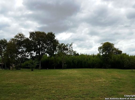 2nd image of 480 Oak Knoll Dr