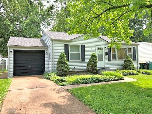2nd image of 10510 Byfield Dr
