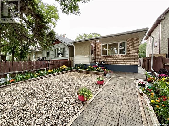 5th image of 1327 Athol St