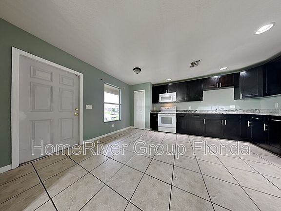 3rd image of 205 Ichabod Ave S