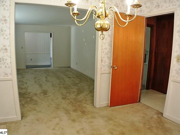 5th image of 408 Shannon Dr