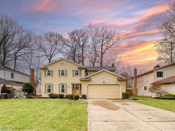 2nd image of 3954 Deepwoods Way
