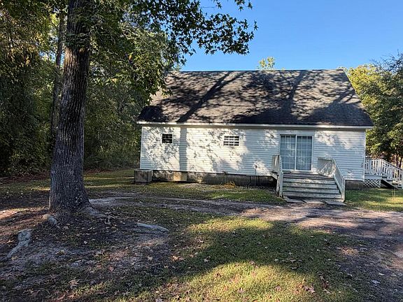 4th image of 505 Colonial Dr