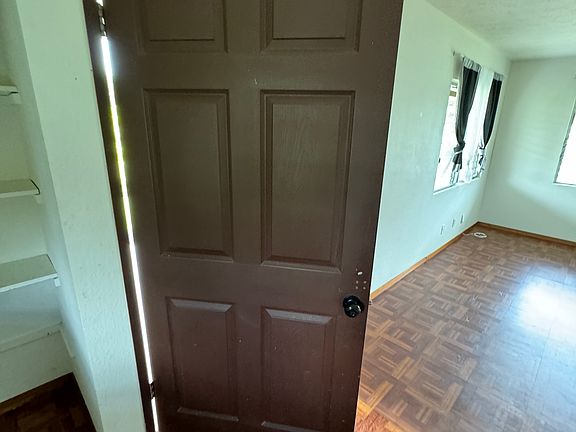 entrance to living room