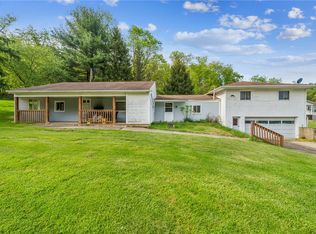 1114 Byers Lake Ln, Vandergrift, PA 15690