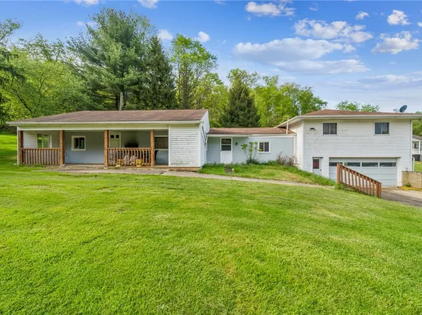 1114 Byers Lake Ln, Vandergrift, PA 15690