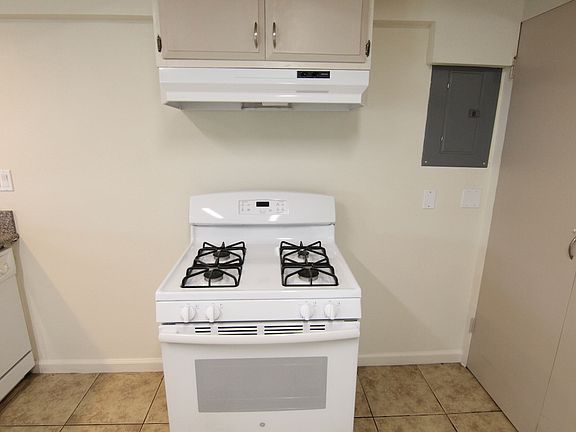 3rd image of 16141 Eucalyptus Ave #9
