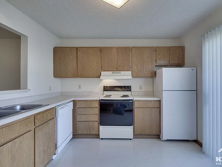 Walnut River Residences — Photo 8