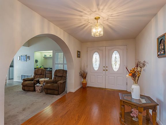 3rd image of 229 Deerwalk Pl