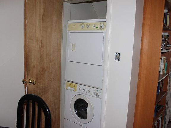 5th image of 347 Fairmount Ave #4CX