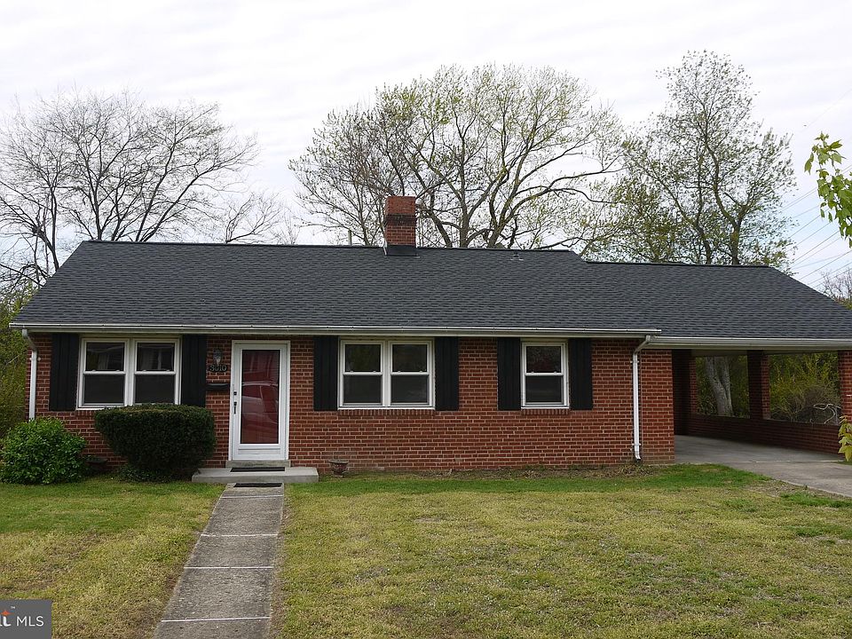 1st image of 3010 Village Ln