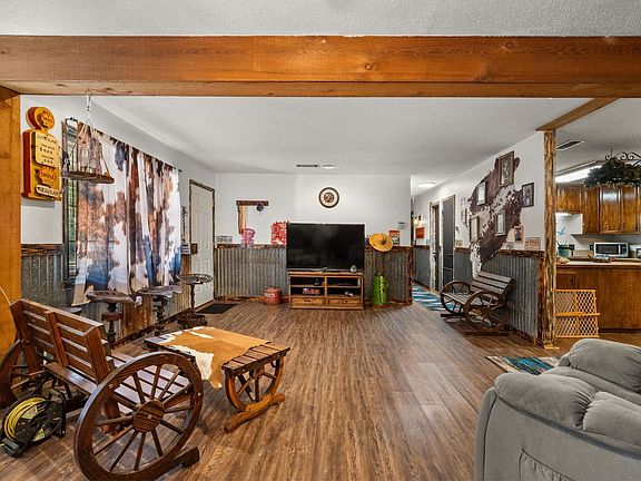2nd image of 699 Haynes Dr