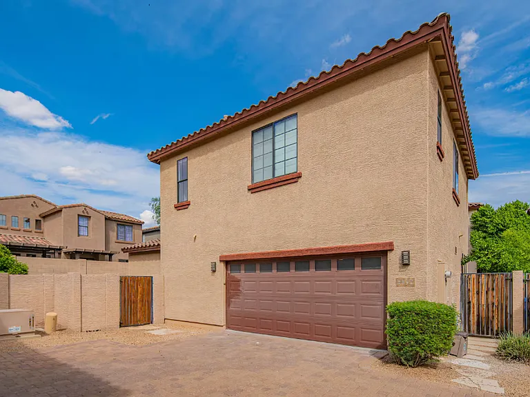 2392 W Dusty Wren Dr — Photo 29