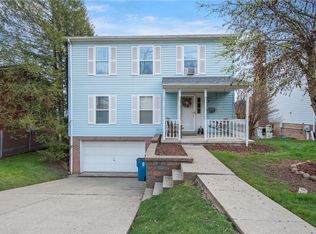 716 S 7th St, Youngwood, PA 15697