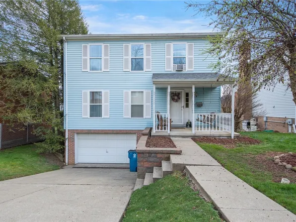 716 S 7th St, Youngwood, PA 15697