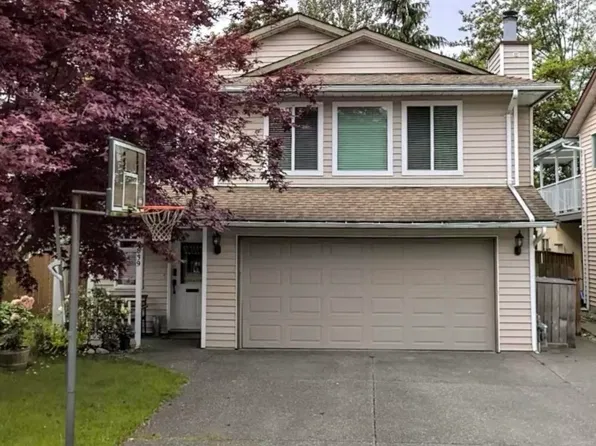 2839 McCoomb Dr, Coquitlam, BC V3B 6L2