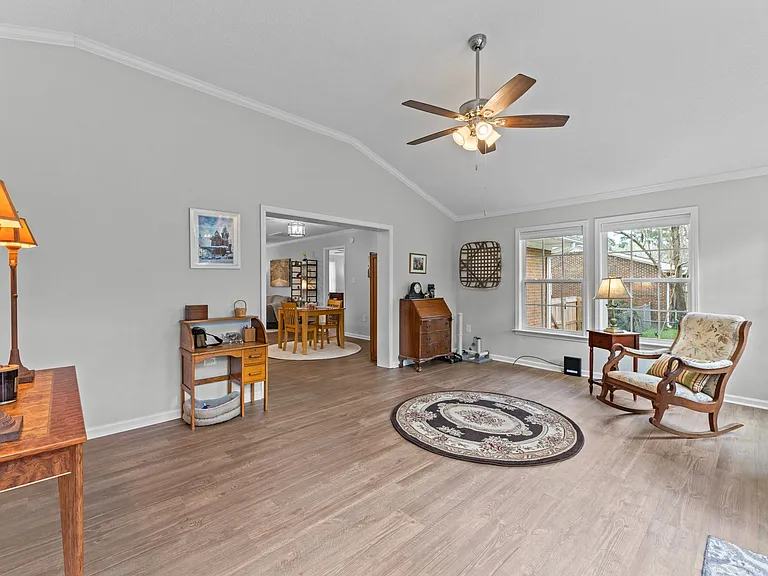2211 Steeple Chase Dr — Photo 18