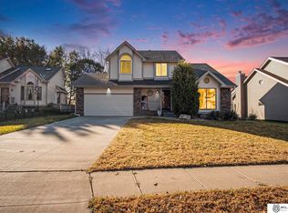 14009 Lillian Cir, Omaha, NE 68138