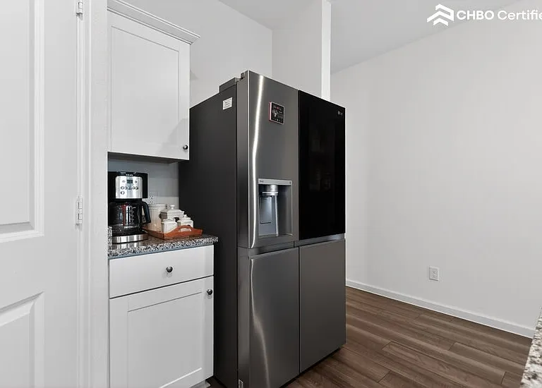 1052 Long Bay Ct — Photo 11
