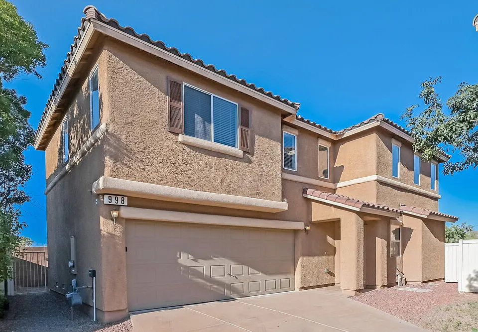 998 Alfonso Ave