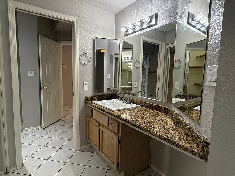 100 E Fillmore St #131 — Photo 7