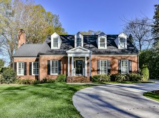 1912 Shoreham Dr, Charlotte, NC 28211