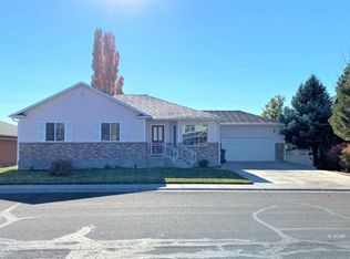 401 Cottonwood Dr, Elko, NV 89801
