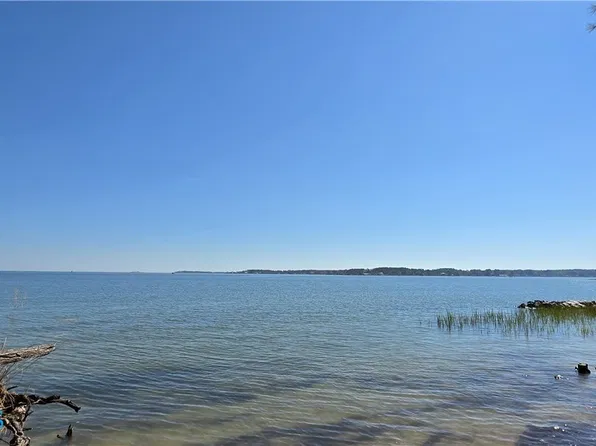 816 Ship Point Rd Lot 3, Yorktown, VA 23692
