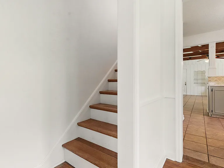 6206 Terrydale St — Photo 36