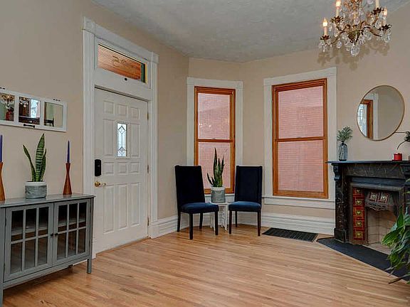 Foyer 2