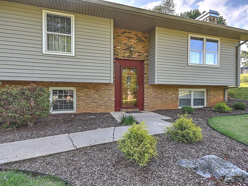 1st image of 3604 Deland Dr