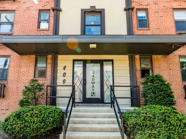 Broadway 46 Apartments