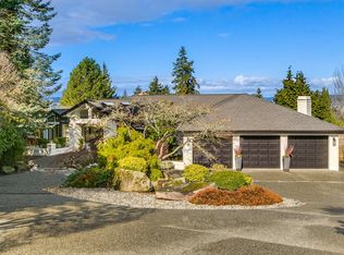 9102 NE 25th Pl, Clyde Hill, WA 98004