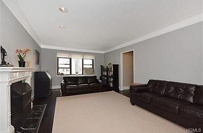 2nd image of 17 N Chatsworth Ave APT 4F