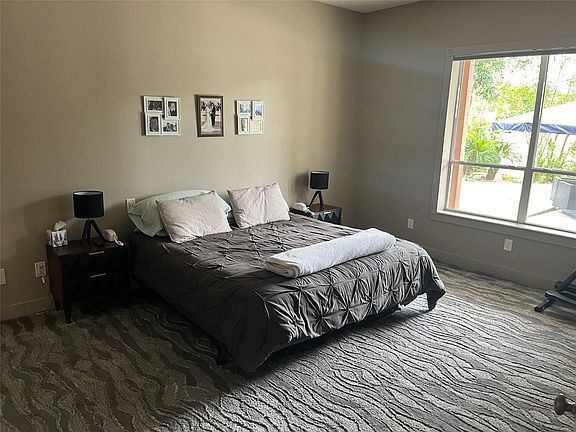 2nd image of 15453 Crown Oaks Dr