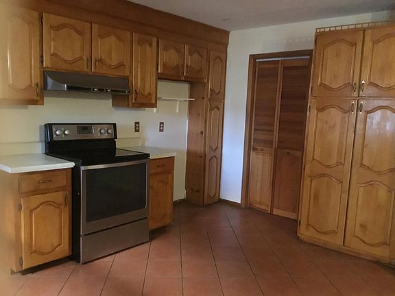 4th image of 6753 Heatherbrook Dr