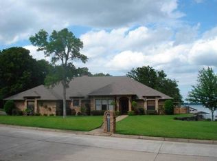 1529 Westcreek Dr, Azle, TX 76020