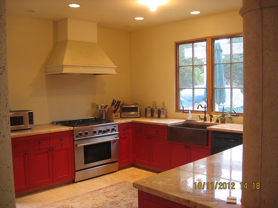 1st image of 1121 1st Ave