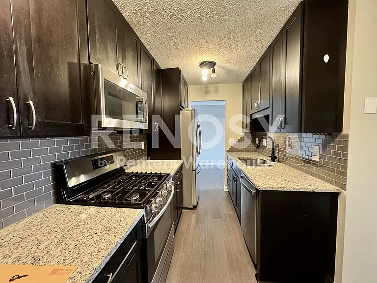 1308 Landmark Trl S — Photo 31